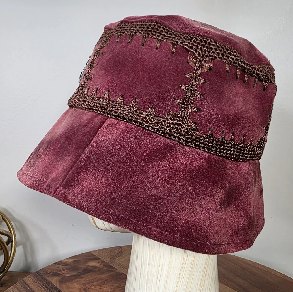 Vintage JCPenney Women’s Embroidered Burgundy Bucket Hat One Size Boho Cottage - Picture 8 of 15
